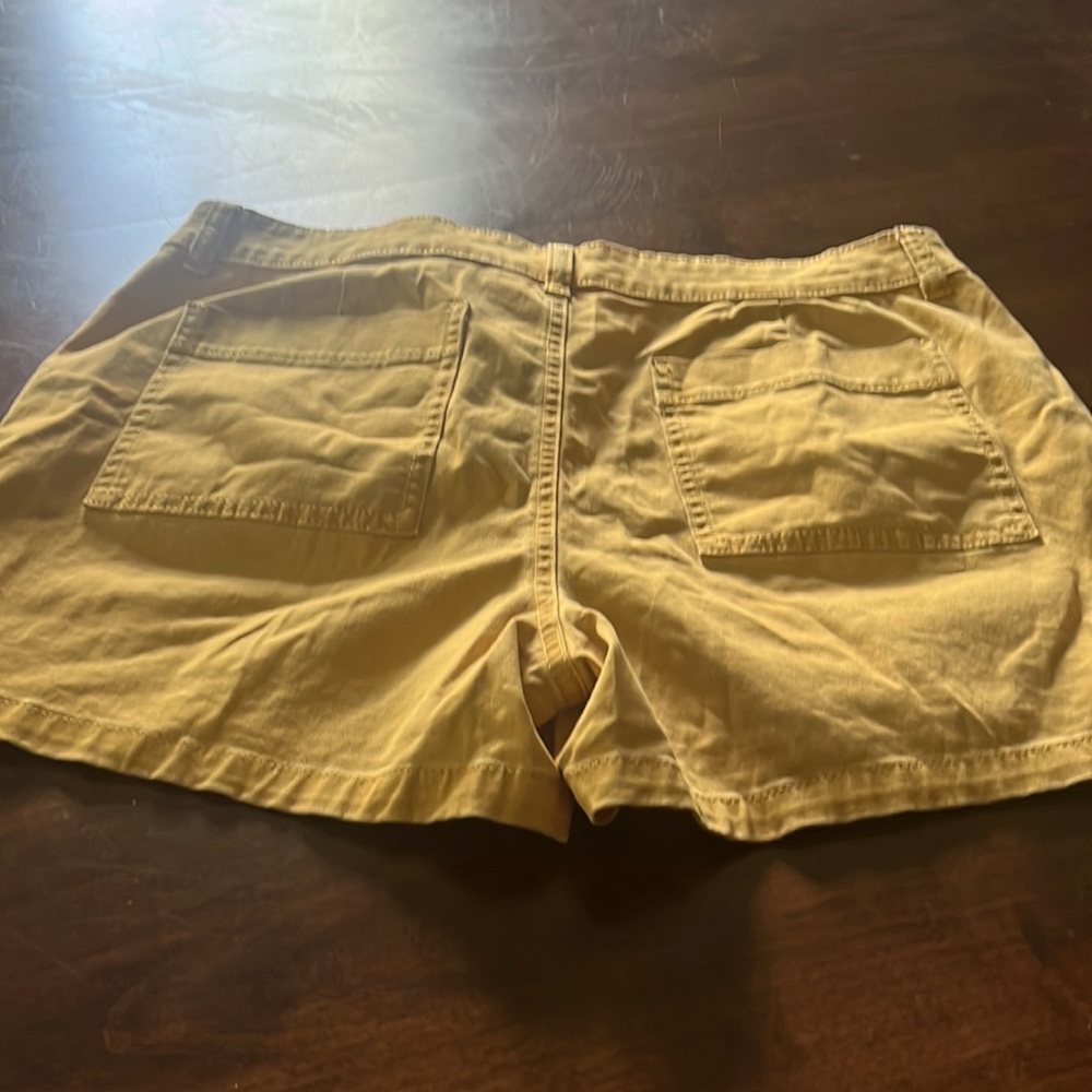 Ana Button Fly High Rise Jean Shorts - Picture 4 of 7